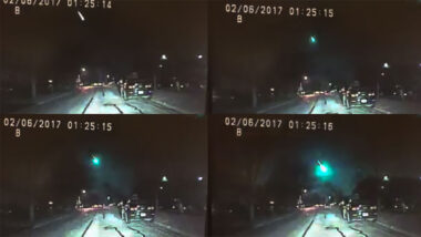 A Meteor Lights Up Skies Over Midwest But Once Again Fails To Destroy Us