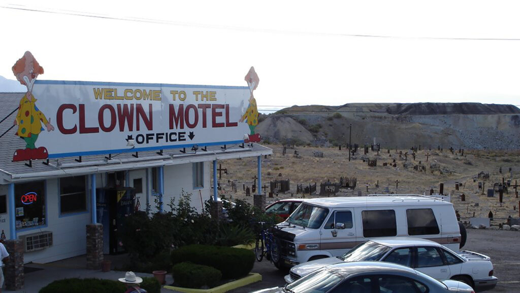 Clown Motel Next To Cemetery Filled With Victims Of Mysterious 1902 Plague Is For Sale