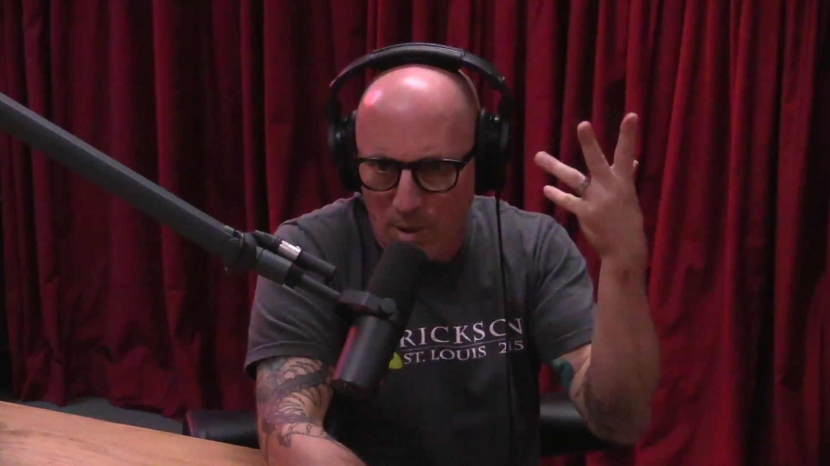 Maynard James Keenan Wants You To Put Down Your Cellphone | Riot Fest