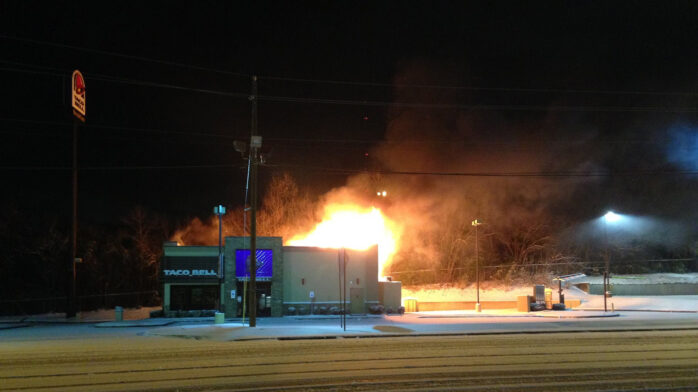 Residents In Alabama Held Candlelight Vigil At Arby’s For Taco Bell That Burned Down Across The Street