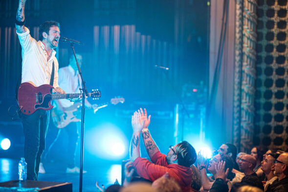 Photos: Frank Turner & The Sleeping Souls + Smoking Popes at Pabst Theater, 04.30.2023