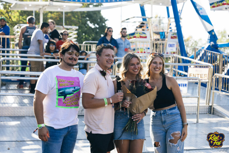 People of Riot Fest. Photo by Aldo Martinez.