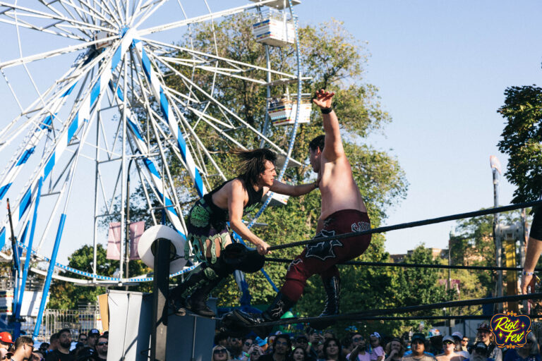 People of Riot Fest. Photo by Aldo Martinez.