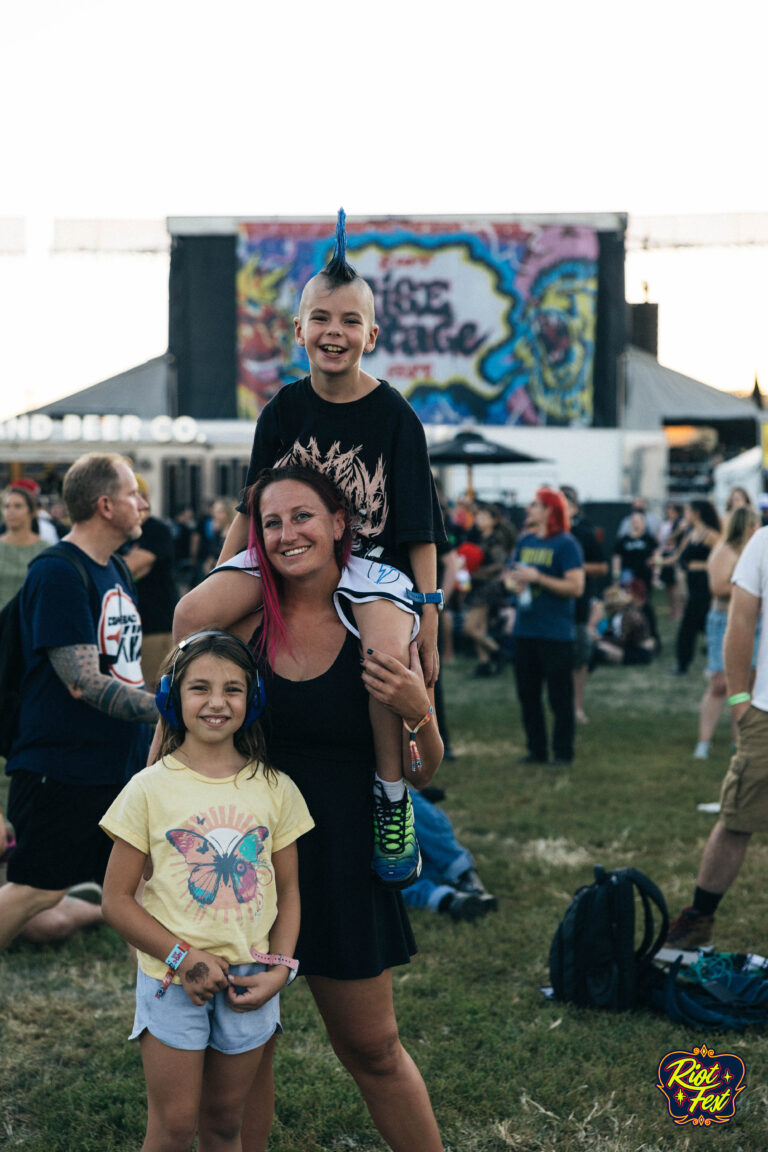 People of Riot Fest. Photo by Aldo Martinez.