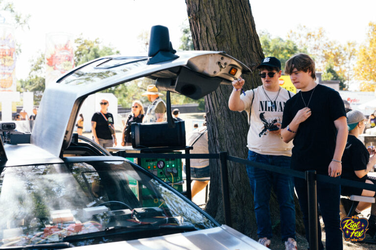 People of Riot Fest. Photo by Aldo Martinez.